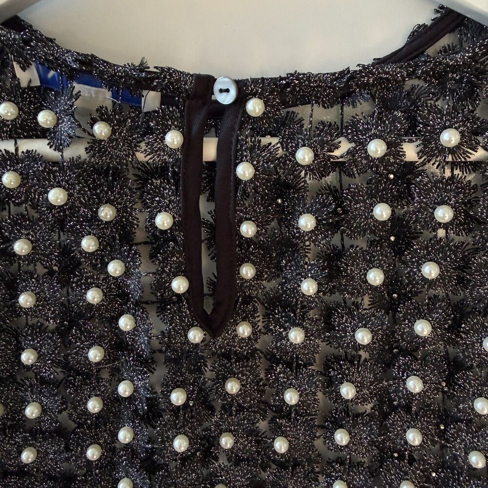 She + Sky Pearl Embellished 3D Floral Open-Weave Mesh Women’s Top Large Romantic - Picture 10 of 10